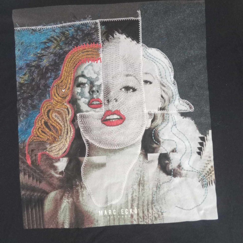 Mens Large graphic tee